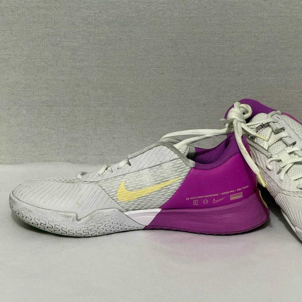 NikeCourt Air Zoom Vapor Pro 2 - size 8